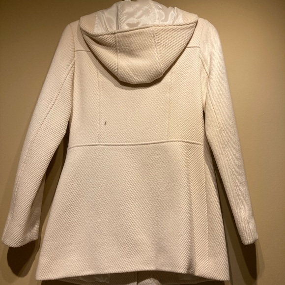 Cream wool blend short coat - Picture 2 of 5